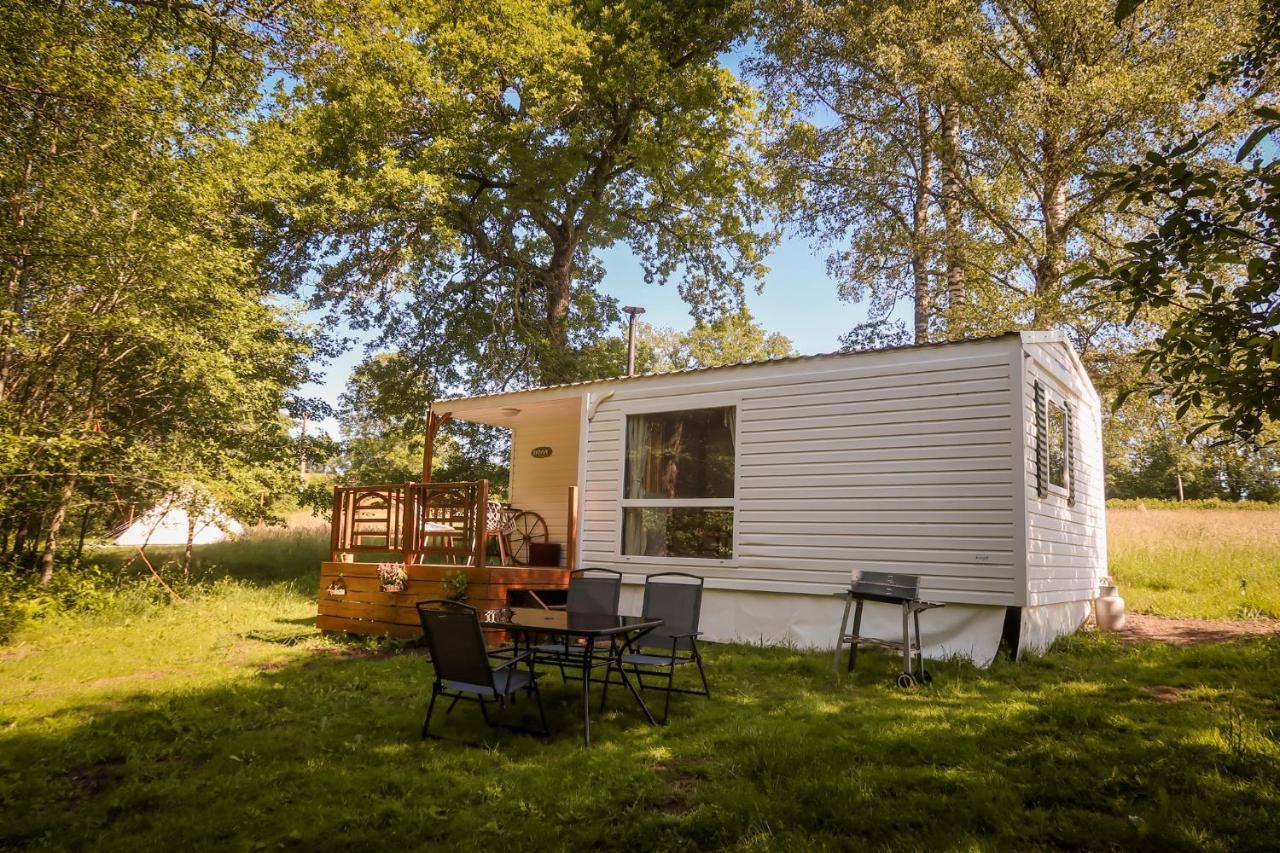 Mini-Glamping En Auvergne Villa Sainte-Christine  Eksteriør bilde